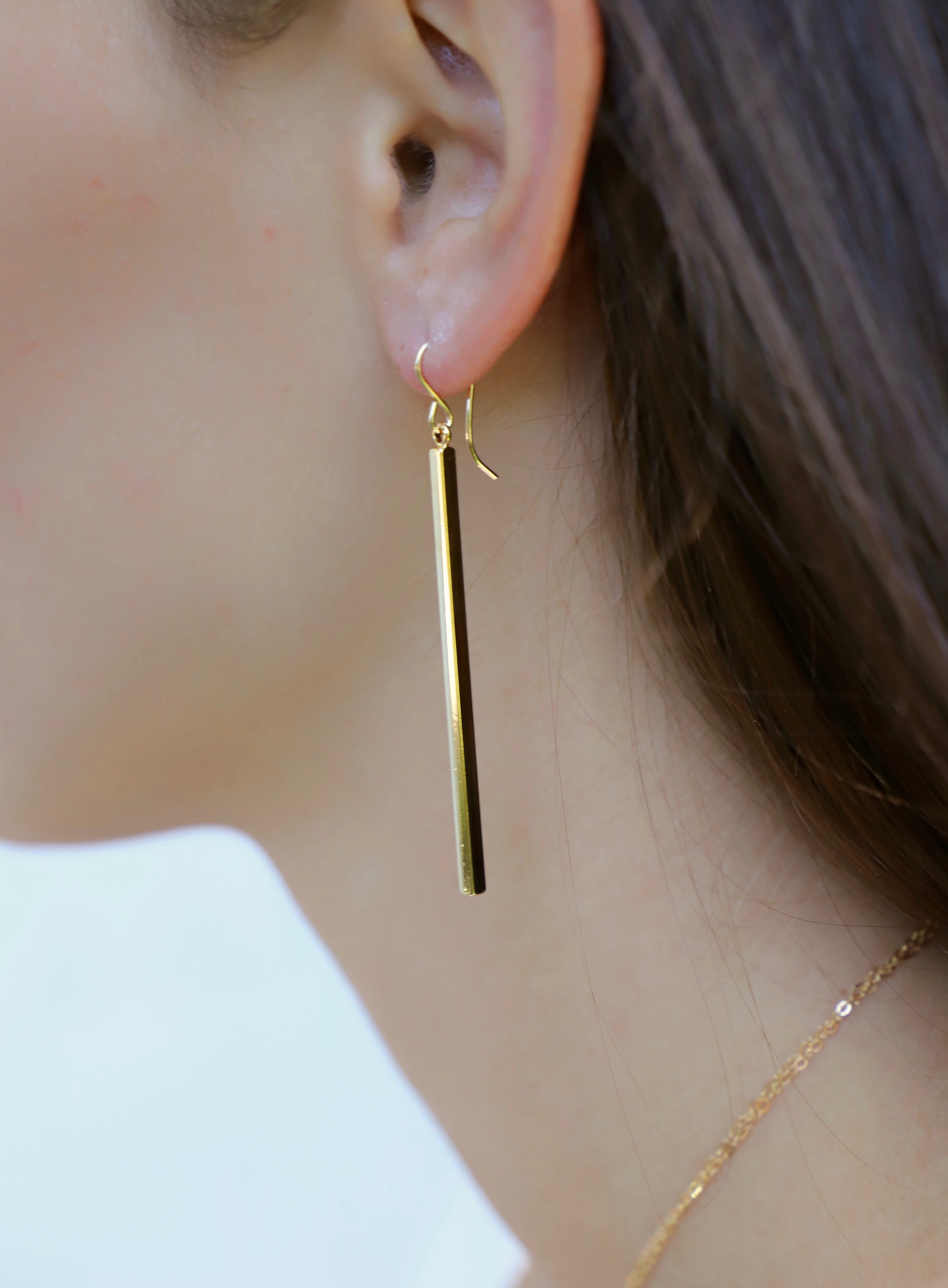 9K Yellow Gold Zirconia Long Bar Stud Earrings – Simon Curwood Jewellers